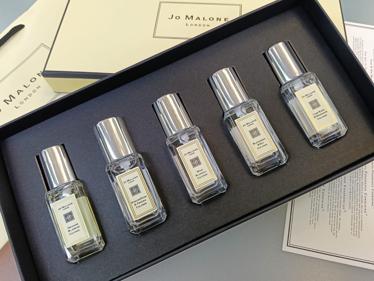 Jo Malone box “ 5 mini perfumes”